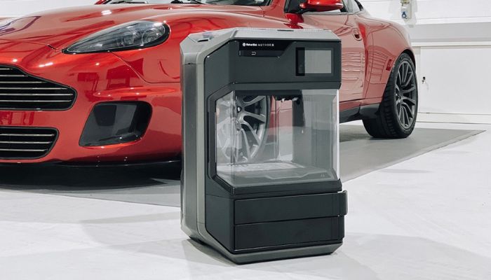 Дисено син титуло