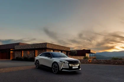 Ds N°8 Електрични СУВ премијум класе са дометом од 750 км и француским шмеком