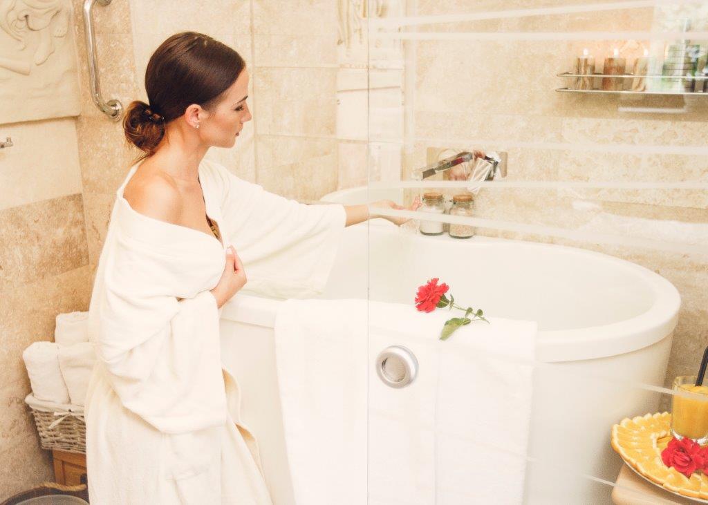 Купање Офуро у Manor House Spa