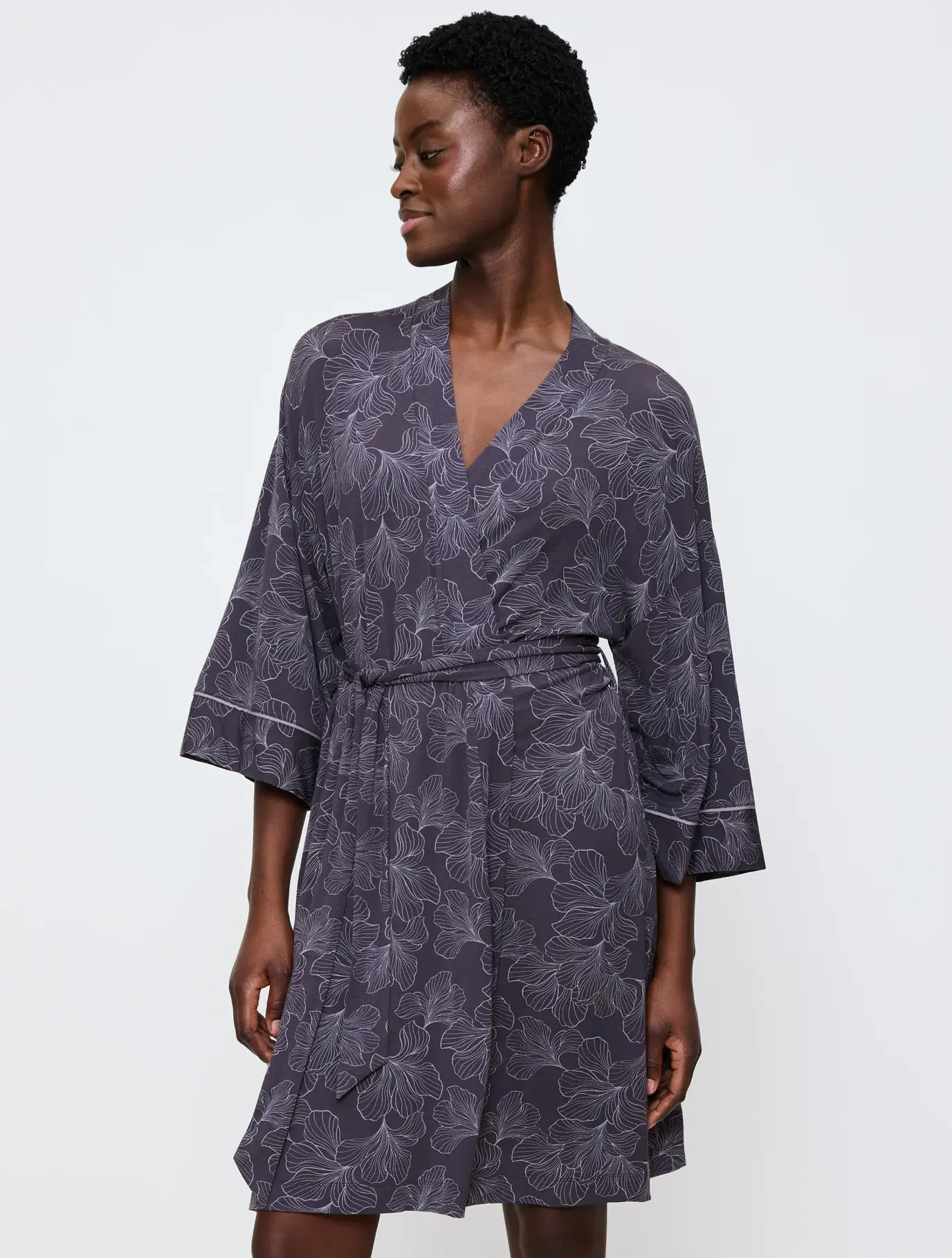 Луксузни женски огртач1