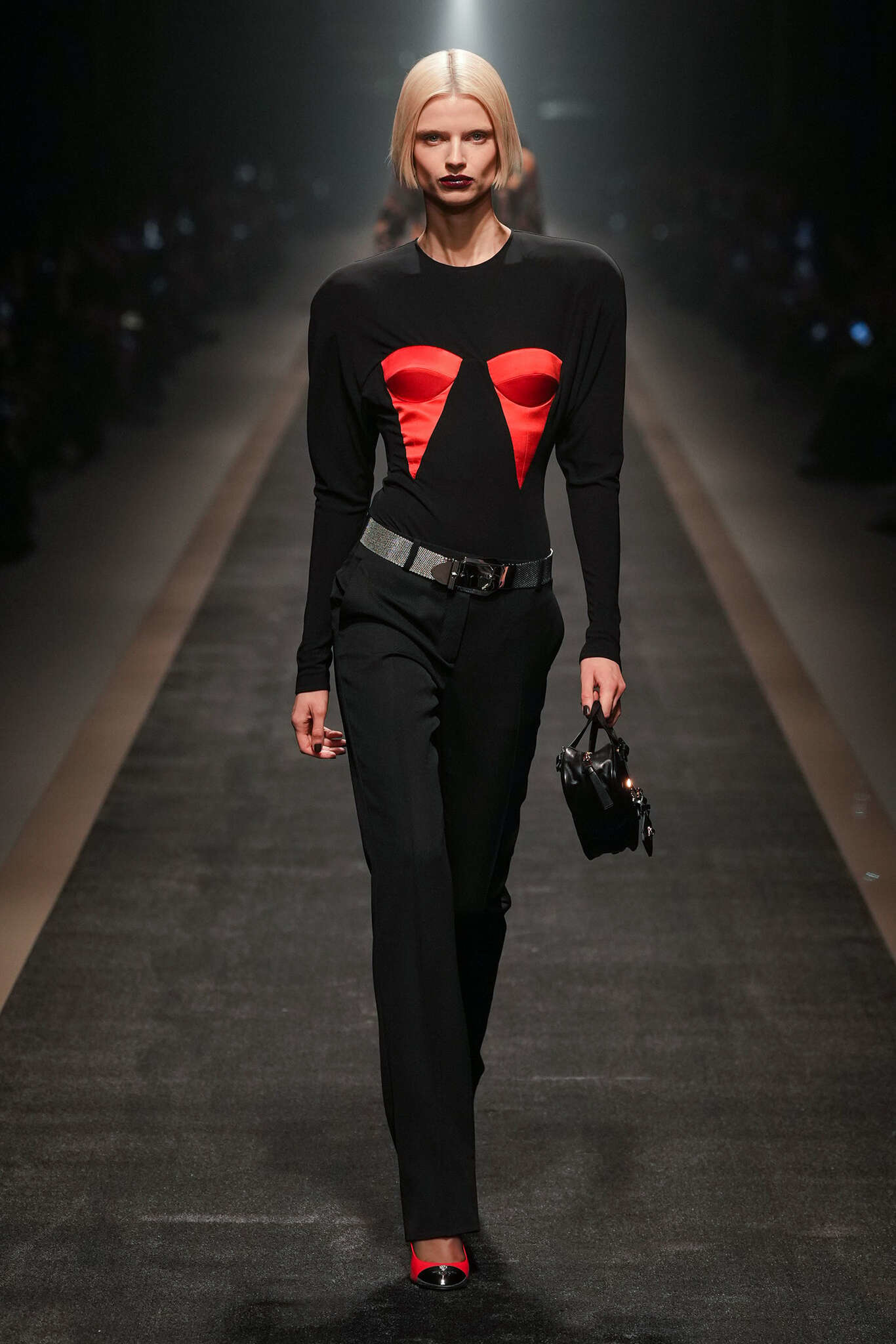 Најновија=ревија Versace2