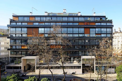 Непокретности у Женеви