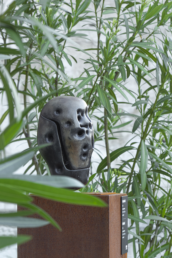 Beksiński.скулптуре Сумрак19мало