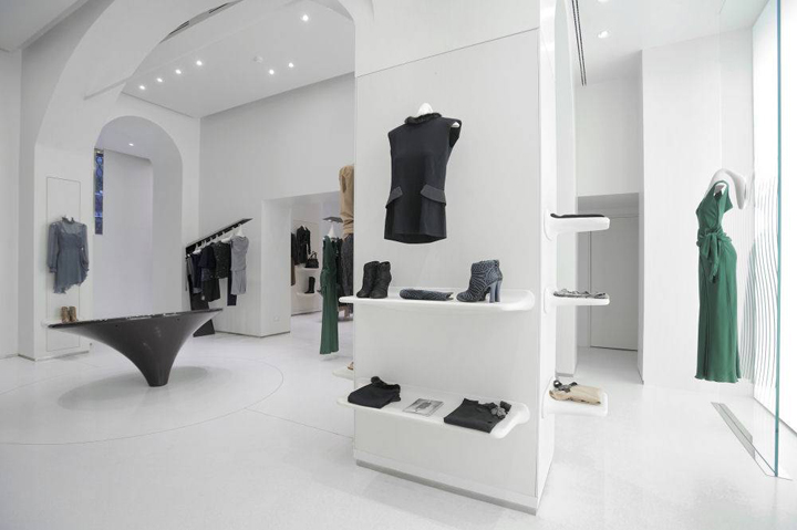 Седиште Alberta Ferretti2