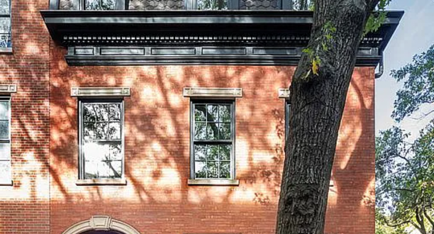 Ејми Шумер продаје кућу