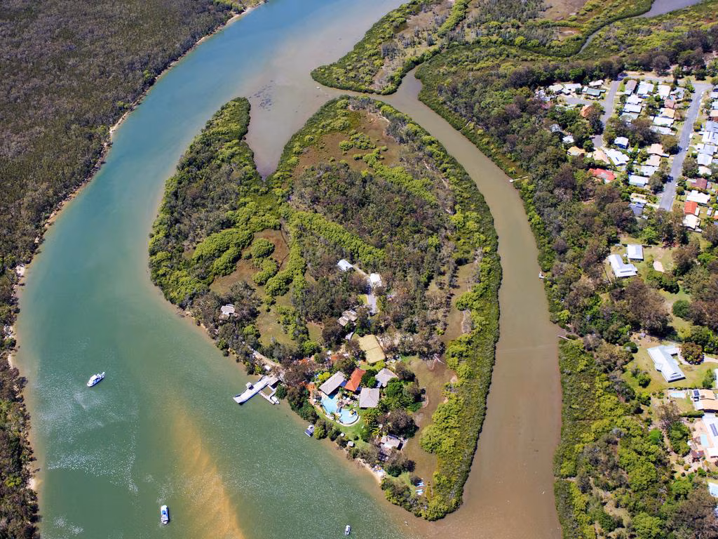 Борaвaк нa Makepeace Island