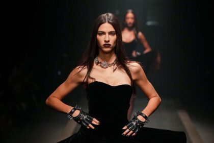 Будућност Versace