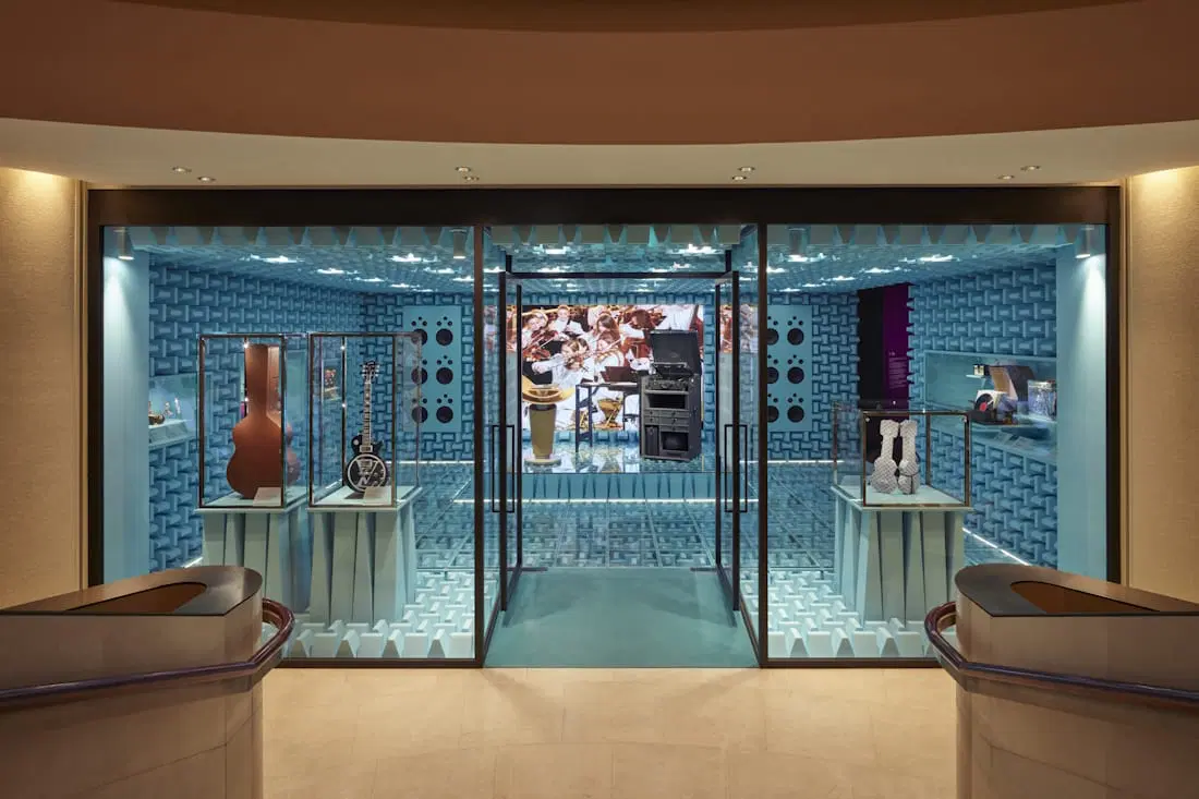 Louis Vuitton у Сеулу2