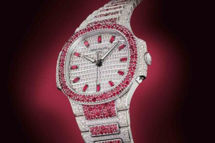 Patek Philippe Nautilusхауте Joaillerie Дијамантска Икона