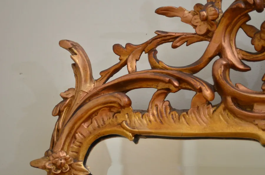 У какве ентеријере се уклапају античка огледала3