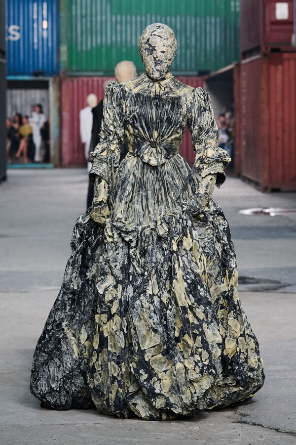 Maison Margiela Шангај3